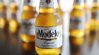 Бира Modelo почита латиноамериканската общност за своя 100-годишен юбилей