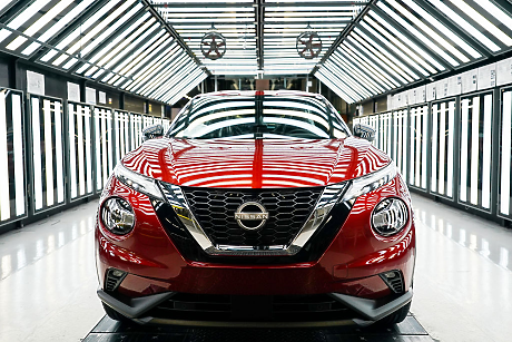 Nissan черпи опит от китайските си доставчици в опит да свие разходите