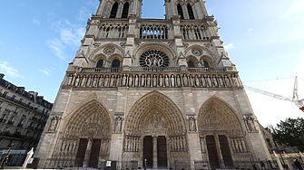 Двете готически кули на Нотр Дам в Париж отвориха врати