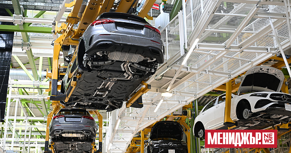 Производителите на автомобили Porsche, Audi и Mercedes отбелязаха спад в