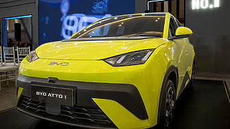 Китайският производител на електромобили BYD е продал три пъти повече