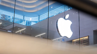 Apple, Google и Meta ще бъдат съдени заради приложения за хазарт в казино стил
