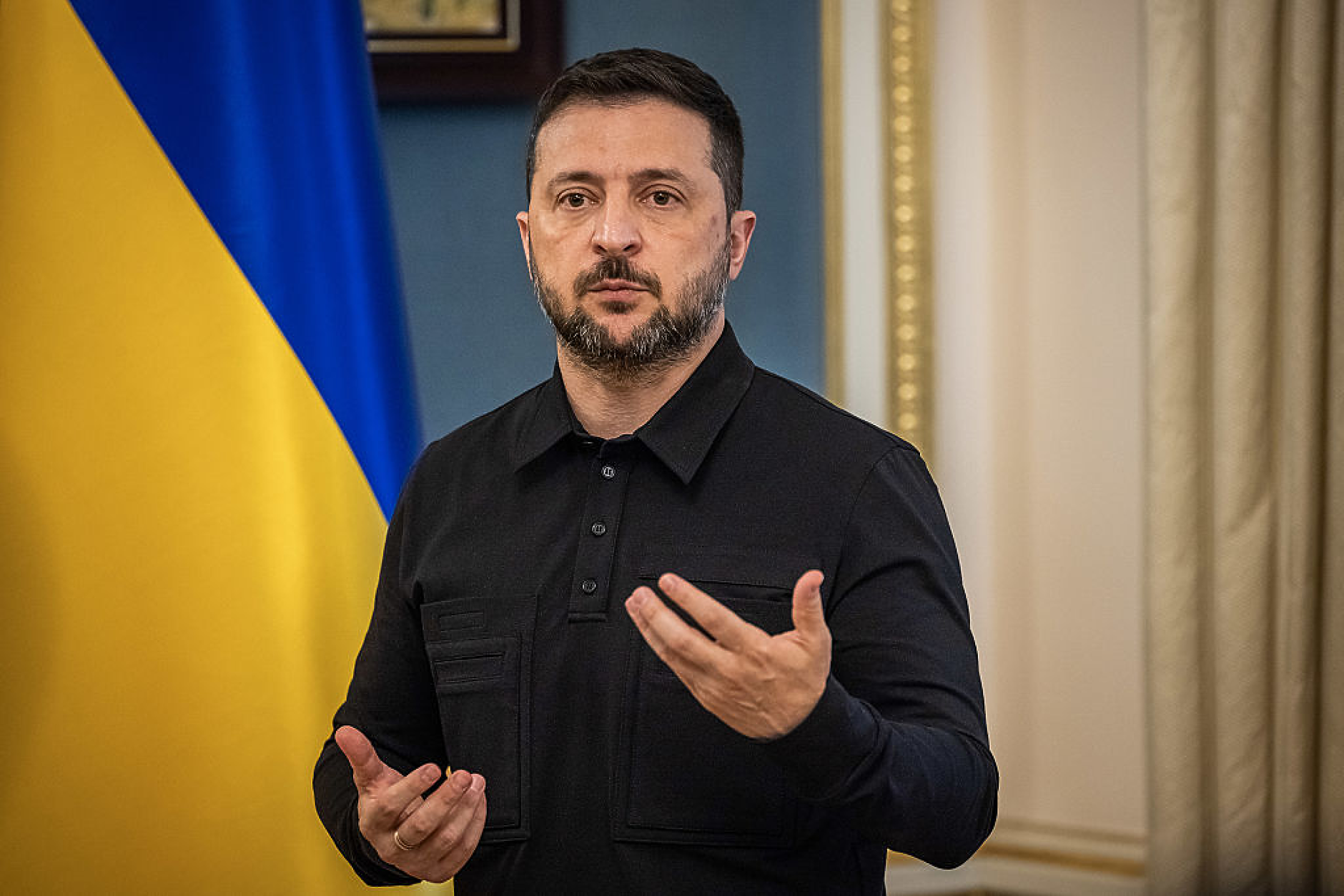 Зеленски: Положението в Запорожката АЕЦ е критично