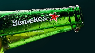 Нидерландската пивоварна компания Heineken съобщи че ще закупи бизнеса с напитки