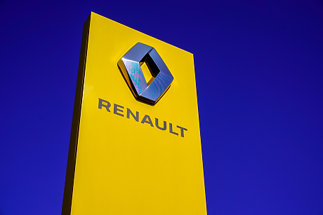 Renault казва, че личните данни на потребители от Великобритания са откраднати при кибератака