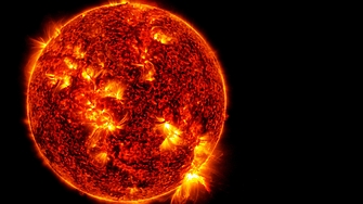 НАСА предупреждава че слънчевата активност ескалира далеч отвъд прогнозите на учените