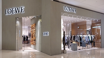 Модната къща Loewe подобно на Louis Vuitton има дълга история