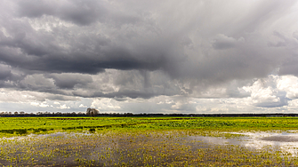 В събота 27 септември ще преобладава облачно време На отделни