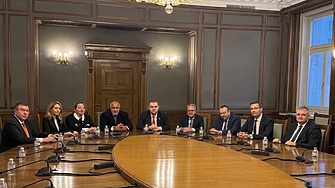 ДПС Ново начало ще продължи да подкрепя кабинета но отказва участие