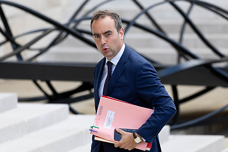 Франция има ново правителство