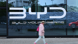 Китайската компания BYD изтегля над 115 000 автомобила в страната