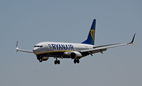Ryanair намалява полетите до популярна европейска дестинация след спор за данъци