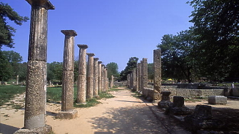 Фрагмент от колона от древното светилище на Олимпия е върнат