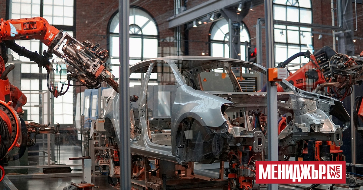 Toyota Motor обяви днес, че световното му производство се е увеличило