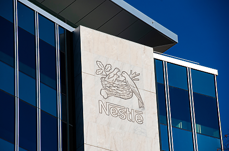 Nestle съкращава 16 000 работни места и прави опит да увеличи продажбите