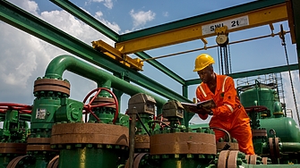 Най богатият човек на африканския континент  Алико Данготе обяви че