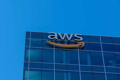 Amazon обяви, че облачната услуга AWS се е върнала към нормална работа след срива