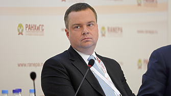 Москва твърди, че засега няма планове да конфискува активи на ЕС, но следи действията на блока