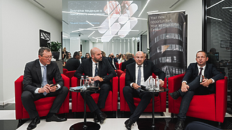 Вноски за пенсия през телефона: УниКредит Булбанк стимулира младите хора да помислят за бъдещето