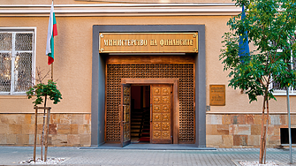 Данъчно осигурителната тежест в Бюджет 2025 е 33 от БВП но