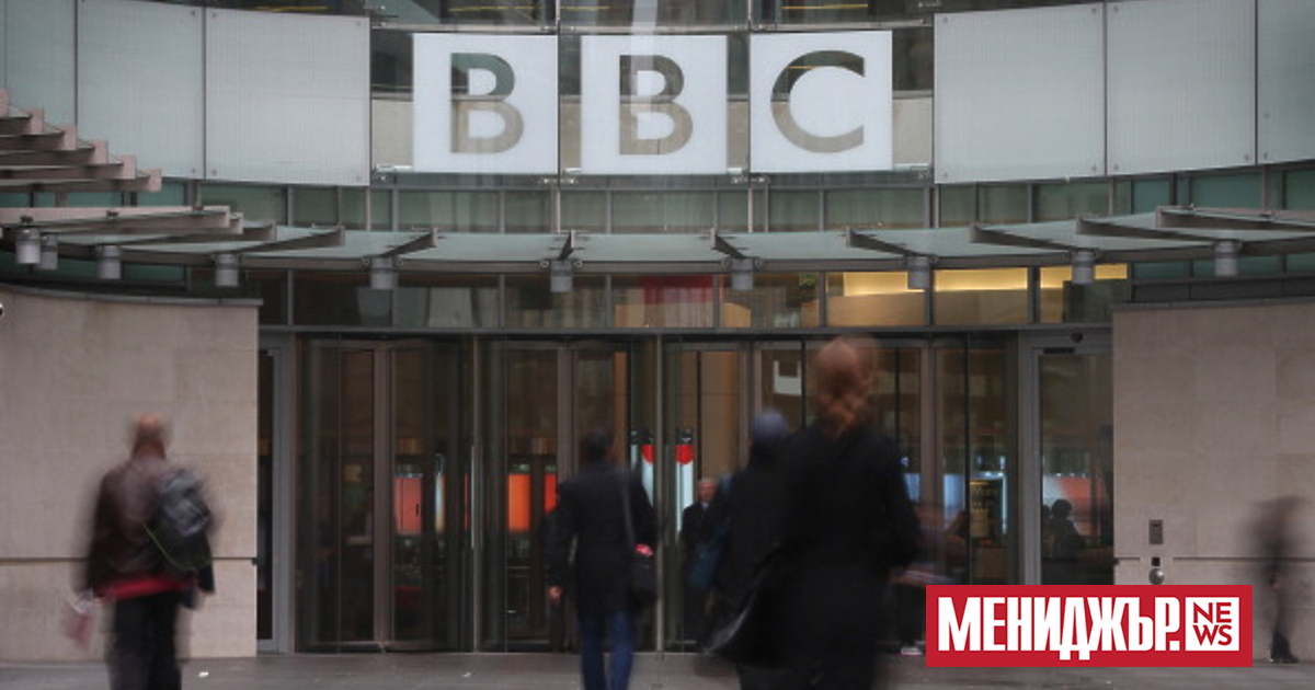 Генералният директор на BBC Тим Дейви и главният изпълнителен директор на