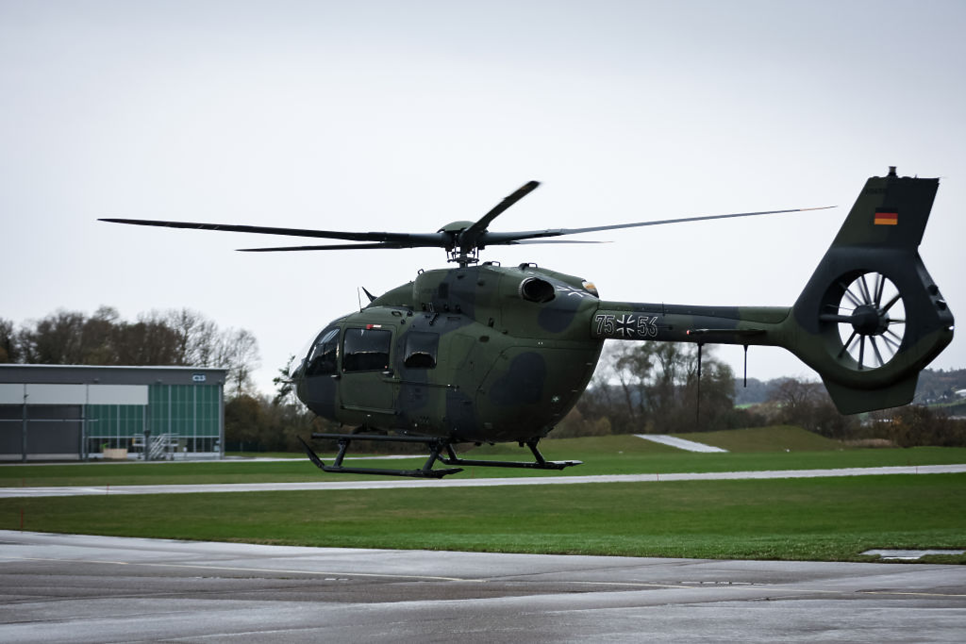 Германия ще закупи още 20 хеликоптера Airbus за близо 1 милиард евро