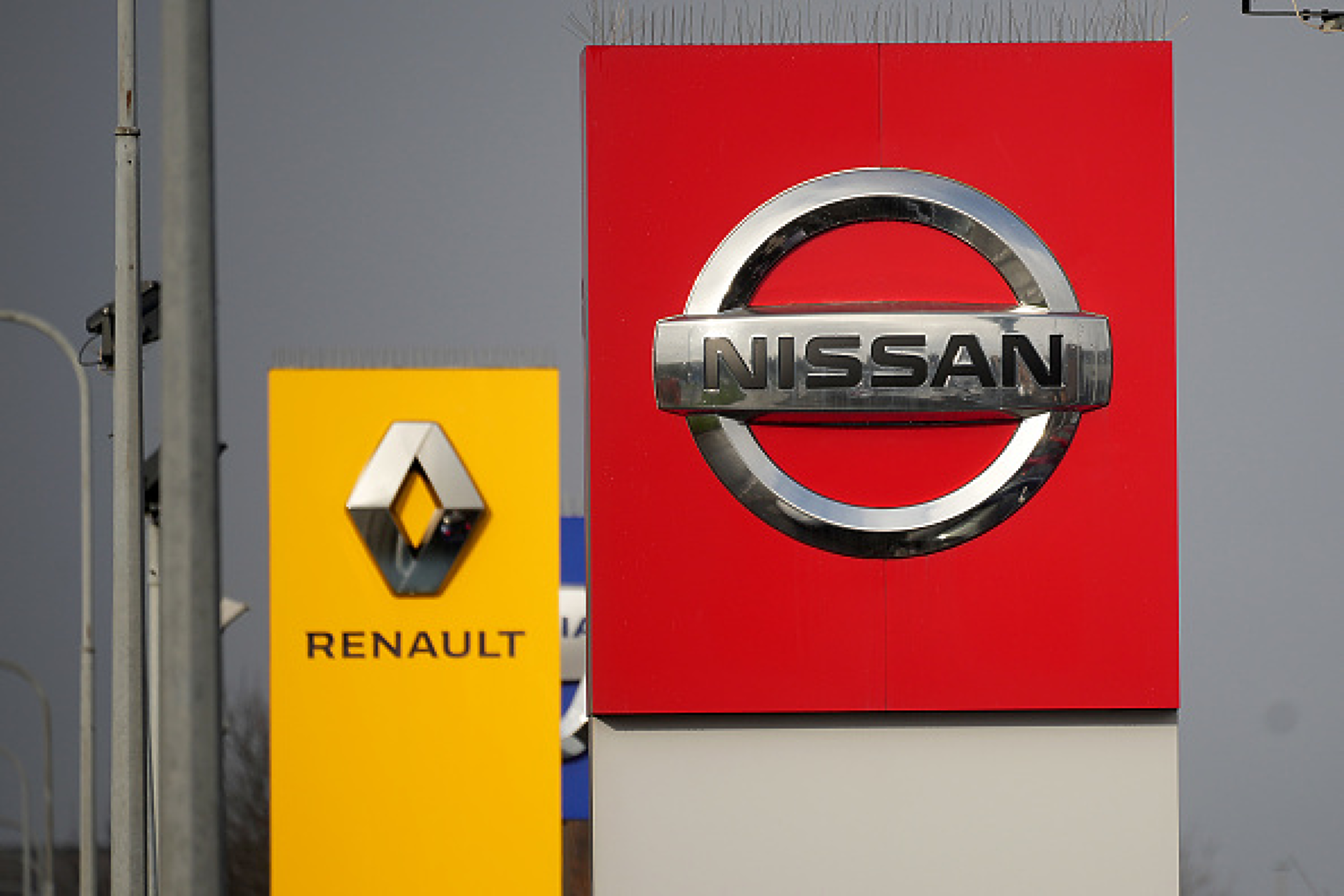 The Financial Times: Renault и Nissan обсъждат подновяване на 26-годишното си партньорство