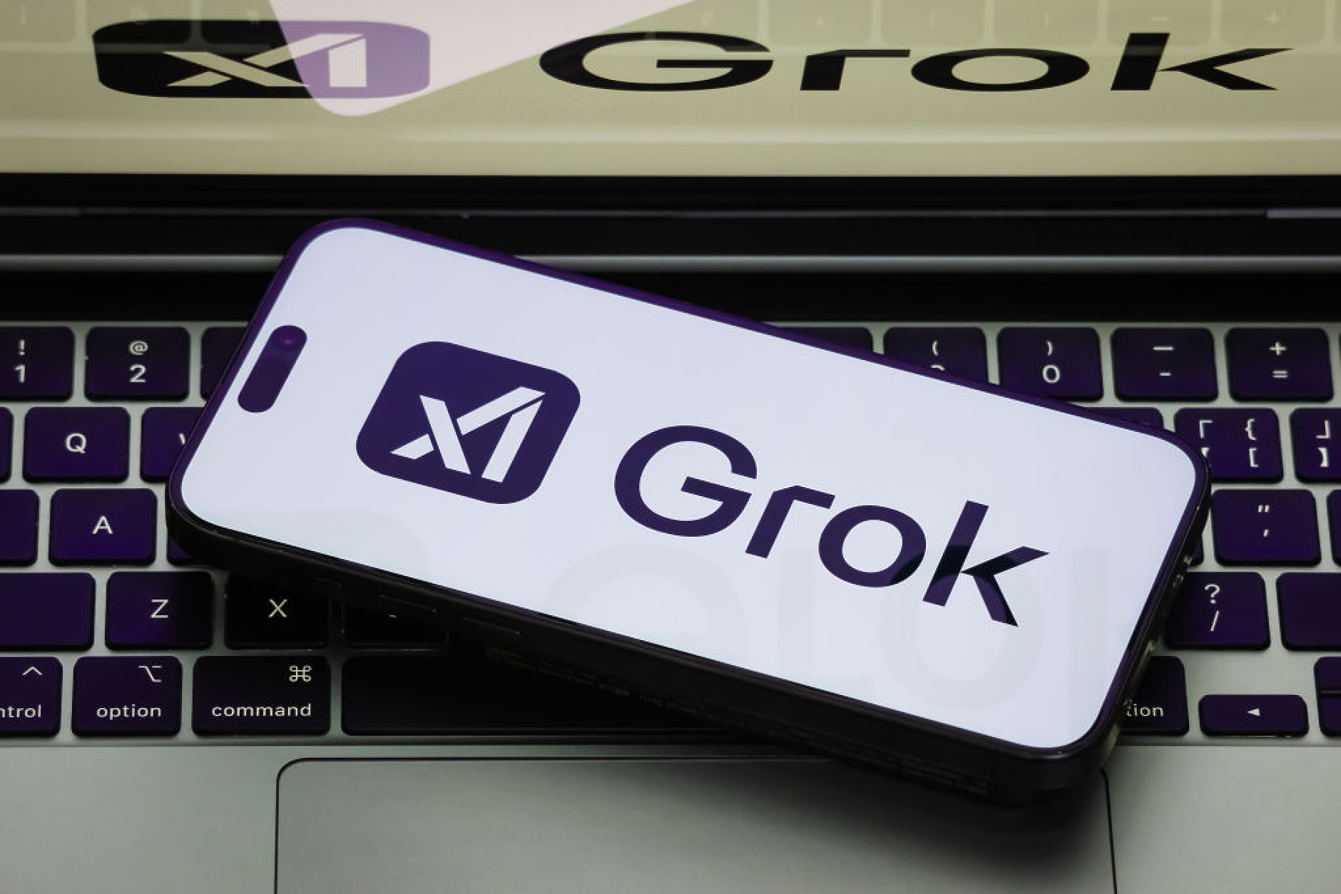 Илон Мъск стартира онлайн енциклопедията си Grokipedia