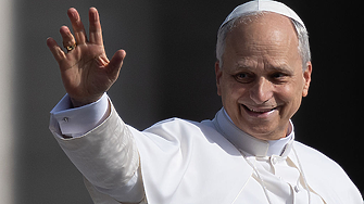 Ватикана върна 62 артефакта на коренните народи от Канада