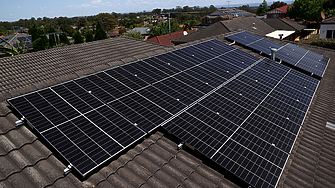 Австралия ще задължи енергийните компании да предлагат безплатна електроенергия през деня