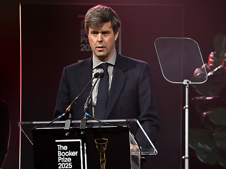 Наградата „Букър“ за 2025 г. беше присъдена на унгарско-британския писател Дейвид Салаи
