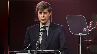 Наградата „Букър“ за 2025 г. беше присъдена на унгарско-британския писател Дейвид Салаи