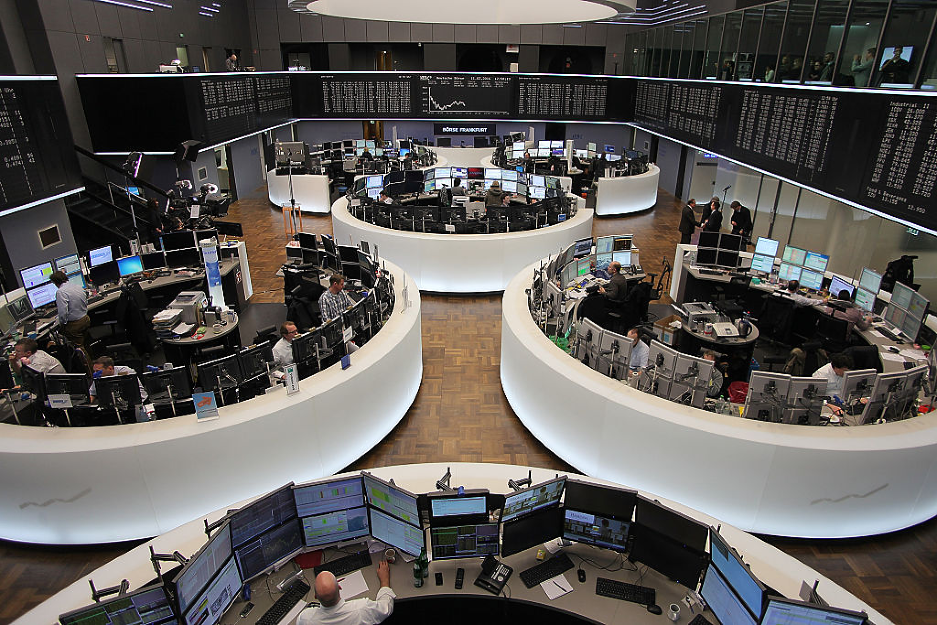 Европейските пазари се оцветиха в зелено с надеждата за скорошно възобновяване на дейността на правителството на САЩ*