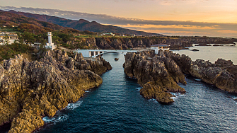 Китайската брегова охрана съобщи че нейни плавателни съдове са навлезли