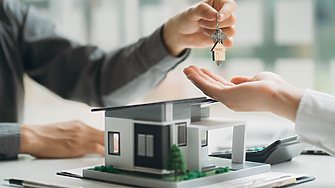 Средната възраст за първа покупка на жилище расте. Какви са причините? 