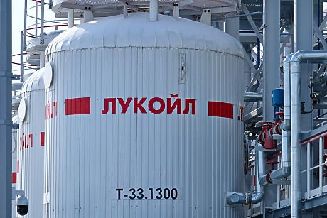 Румен Спецов освободи председателя на УС на "Лукойл" Евгени Маняхин