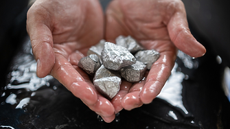 Япония и САЩ започват пробен добив на редкоземни метали от морското дъно 