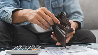 България е сред страните в ЕС с най-висок дял на работещите, които са в риск от бедност