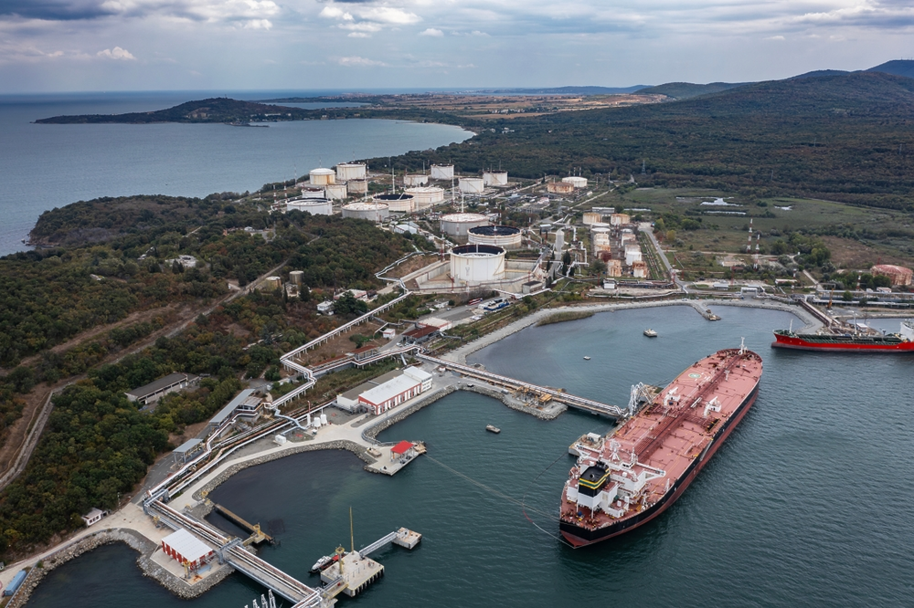 Енергийната комисия върна ветото на президента за промените Закона за насърчаване на инвестициите