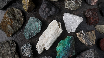 Китай обяви временното спиране на забраната за износ на галий, германий и антимон към САЩ