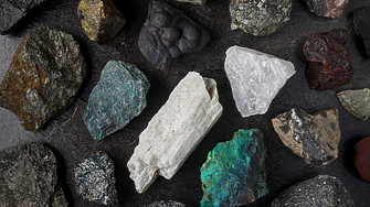 Китай обяви временното спиране на забраната за износ на галий, германий и антимон към САЩ