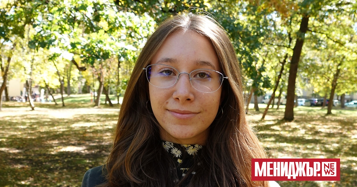 Яница Прегьова е ученичка в 10 клас в Американския колеж