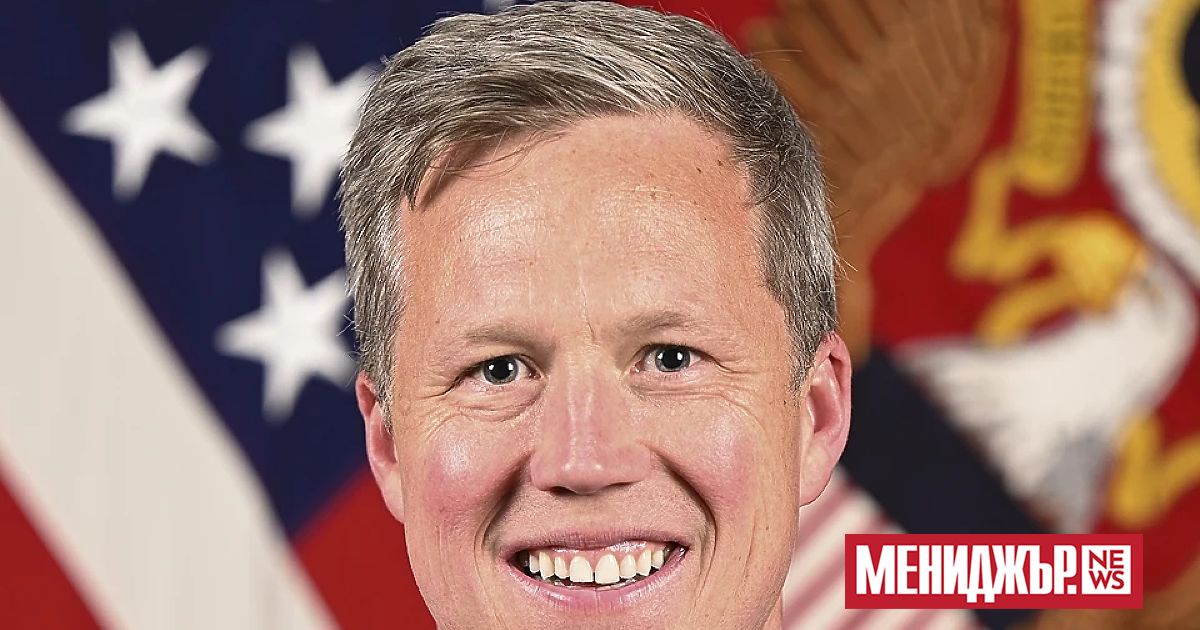 Министърът на армията на САЩ Дан Дрискол е в Абу