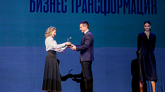 На върха: Калин Добрев, управител на Фесто България