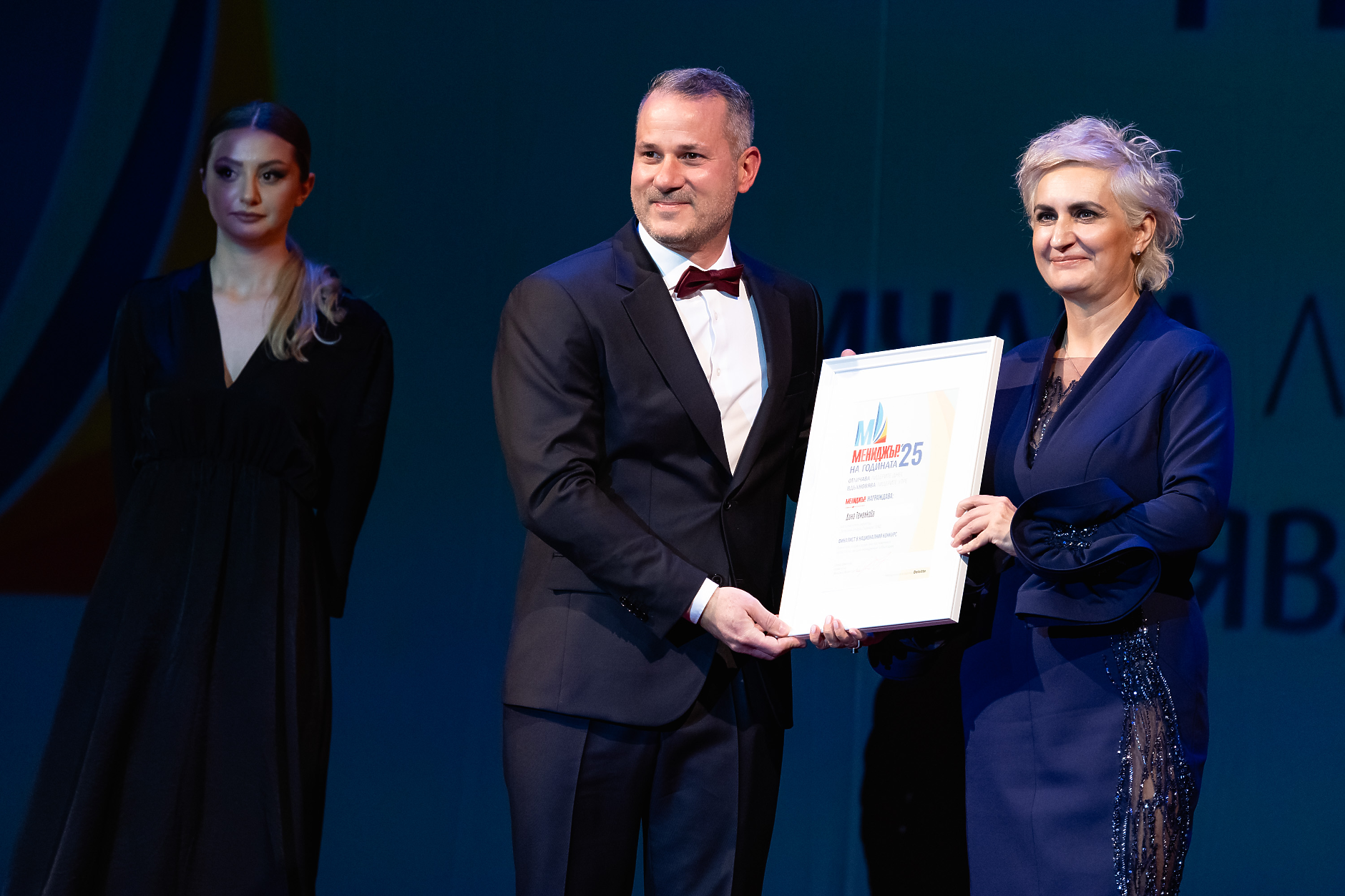 На върха: Дина Темелкова, изпълнителен директор на „Телелинк Инфра Сървисис“