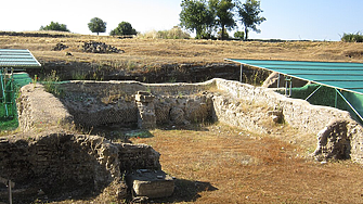 Откриха гигантски римски басейн, скрит под земята цели 2000 години