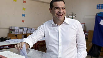 Алексис Ципрас издаде мемоарите си и намекна за създаването на нова лява партия