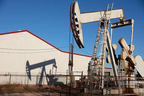 Цените на петрола започват седмицата с ръст