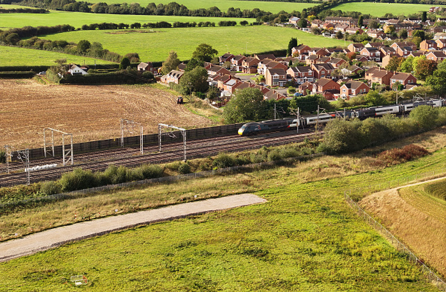 Полша пуска дронове за защита на жп линиите и енергийната си инфраструктура от саботажи
