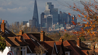 Британската икономика неочаквано се е свила преди представянето на бюджета на Рейчъл Риийвс